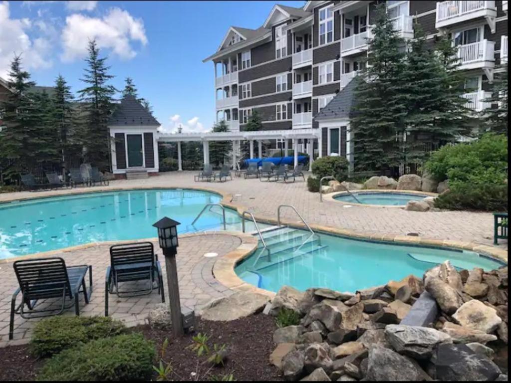 Allegheny Spring 326, Ski In Out, Pool Hottub Aparthotel Snowshoe Exterior photo